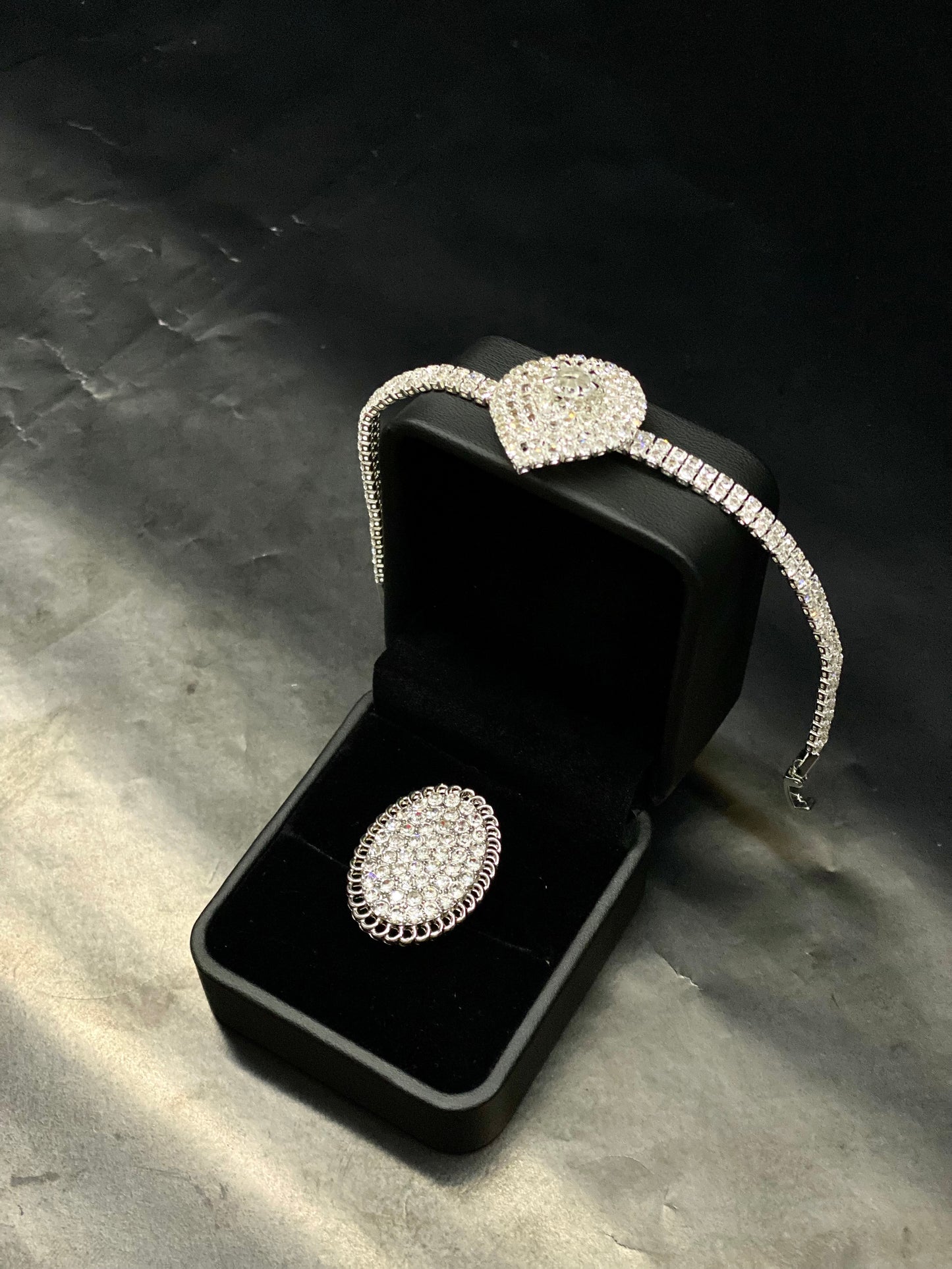 Pearl Ring With Diamond Stone Female bracelet